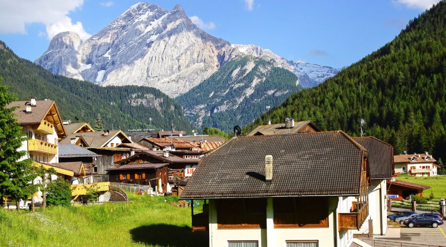 Vendere una casa ricevuta in eredità in Val di Fassa: cosa sapere prima di decidere